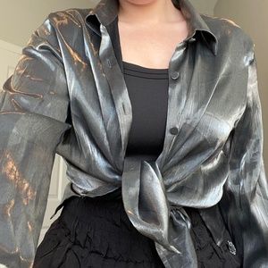 METALLIC SILVER SILKY BUTTON DOWN SHIRT